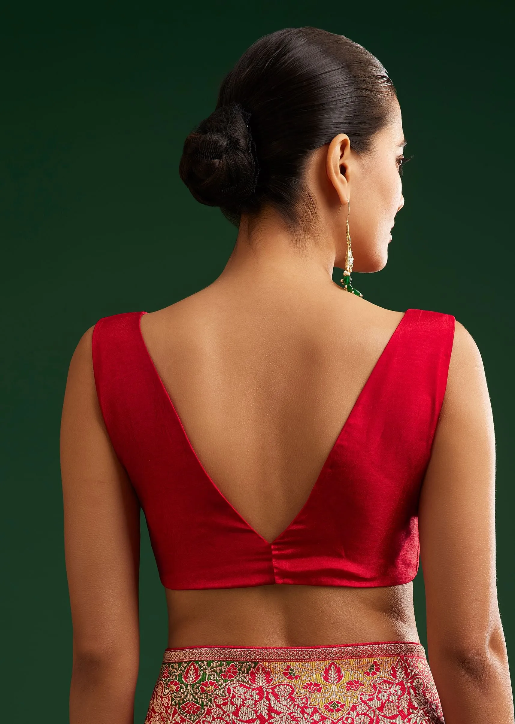 Crimson Dola Silk Saree With Intricate Zari Work