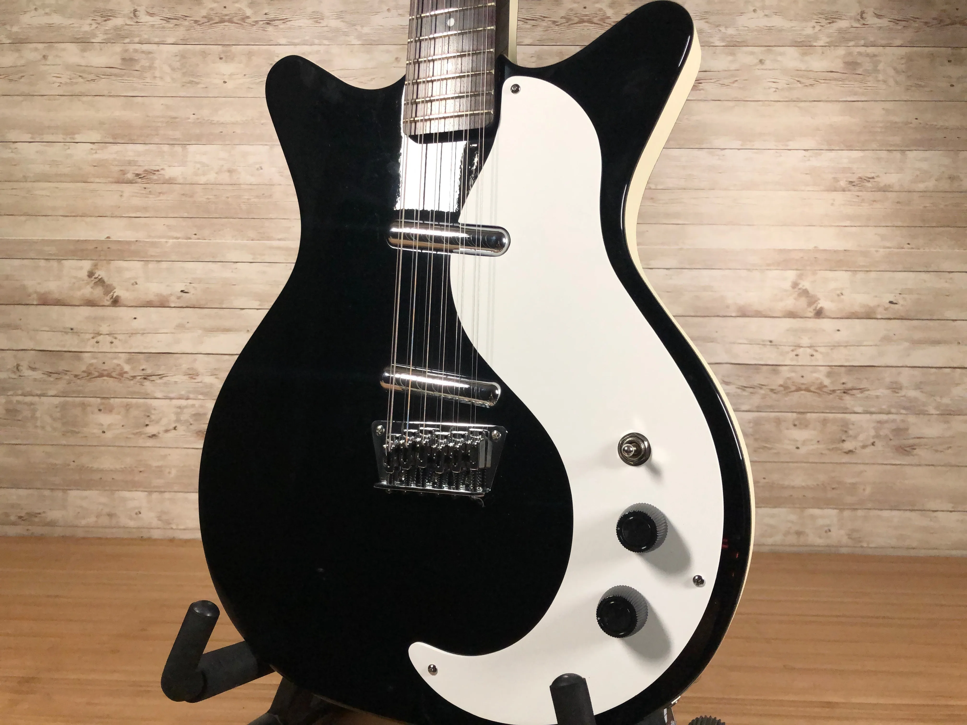 Danelectro D59 12-String