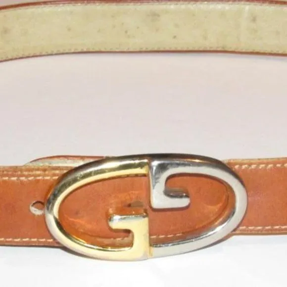 Gucci camel leather belt with large, two-tone GG logo buckle!