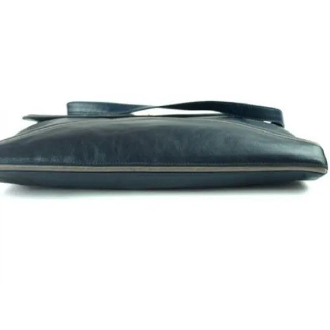 Gucci Vintage Navy Blue Leather With Grayish Lavender Trim Shoulder Bag