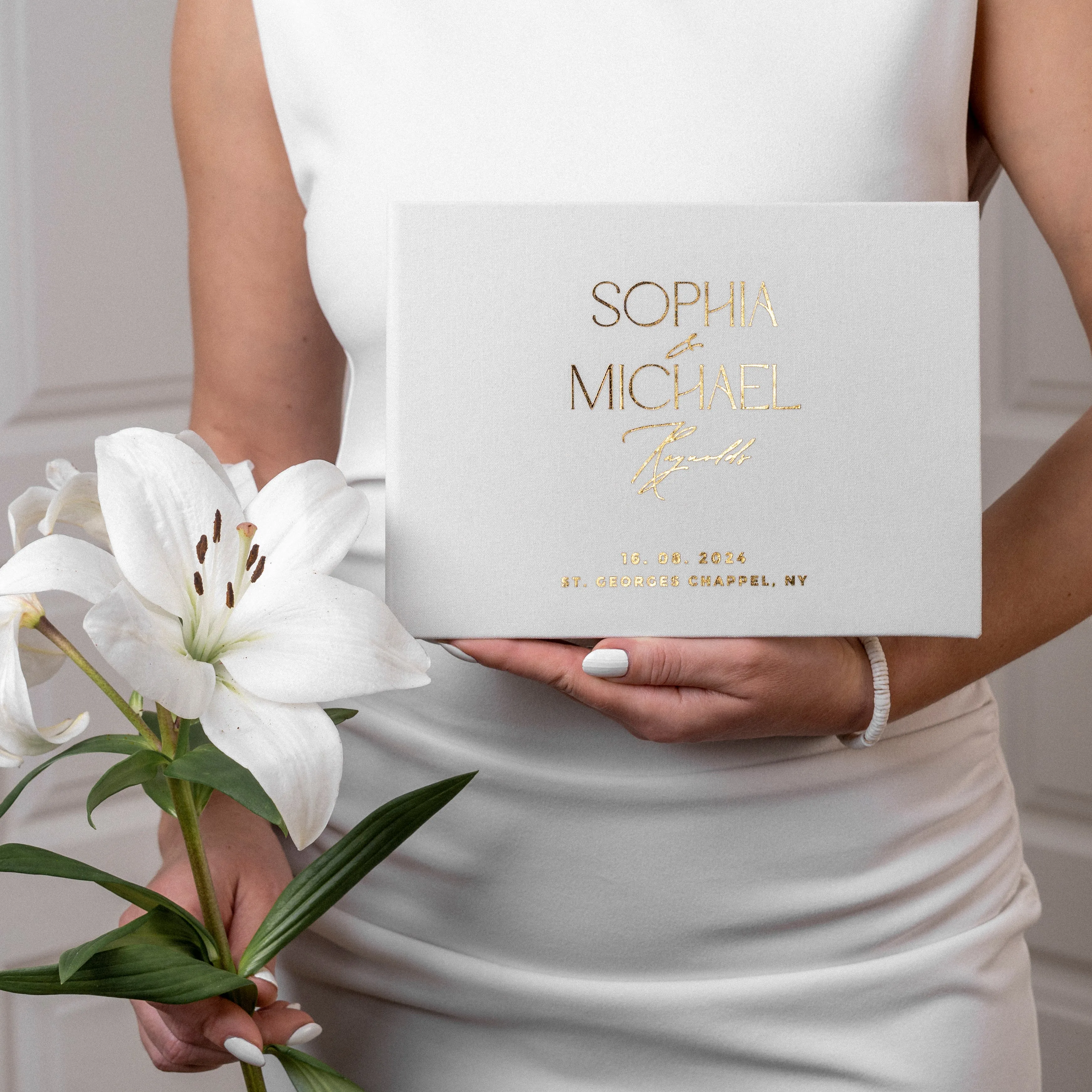 Silky White   Real Gold |  Guest Book